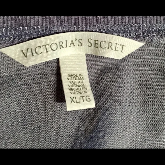☀️Victoria’s Secret velour cropped sweatshirt☀️ - Picture 4 of 8